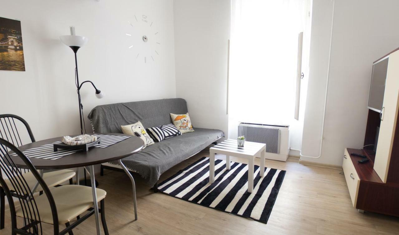 Ferienwohnung Minion & Snoopy Apartman Budapest Exterior foto